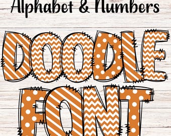 Op de afbeelding: Oranje en witte doodle lettertype alfabet en cijfers. De letters zijn zwart omlijnd en hebben een patchwork ontwerp met strepen, stippen en chevron patronen.