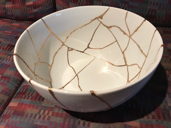 Large Beautiful Kintsugi Bowl TWENTY Plus Breaks 