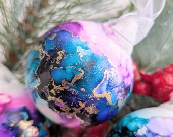 Set of 3 Mini Galaxy Decorations, Marbled Alcohol Ink Christmas Baubles: Hand-Painted Ceramic Ornaments