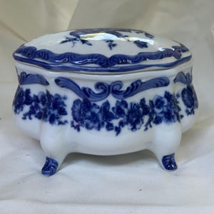Vintage Blue and White Footed Porcelain Trinket Box 7” Oval Keepsake Mid Century Vanity Storage