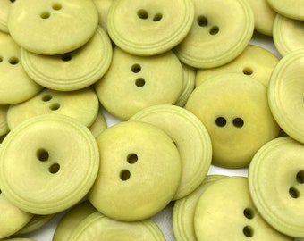12 Tagua buttons Ø 20 mm - light green