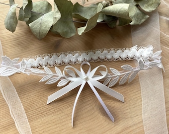 Braut Strumpfband Spitze Blätter mit Blau Schleife BOHO Hochzeit Accessoires Braut Schmuck Blätter Geschenk für Braut Strumpfband BOHO