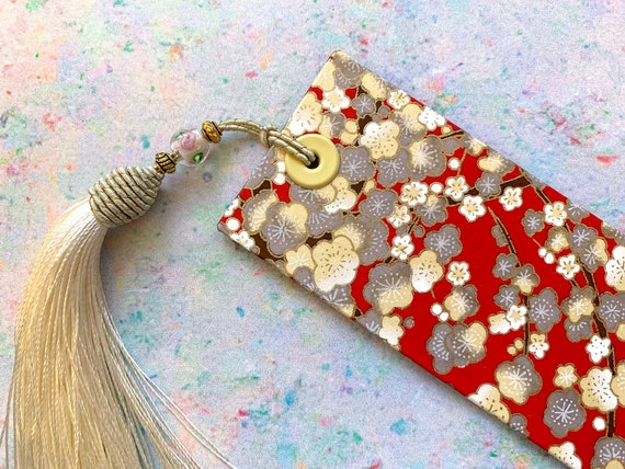 Gorgeous Red and cream Japanese Bookmark, Chiyogami Paper, Flower Design, Card Bookmark, decorative cream tassel, Book Lovers Gift, Japanese