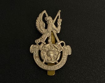 Royal Canadian Hussars Regiment Military Pin Cap Badge Military Army