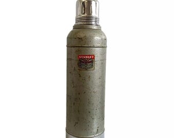 Vintage 1950s Stanley N945 2qt Unbreakable Stainless Steel Lined Thermos & cork
