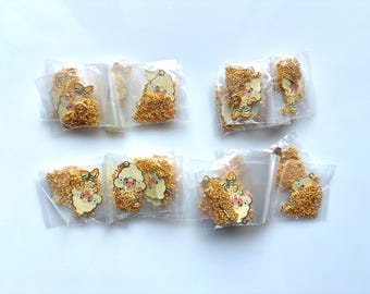 Lot of 24 NOS 1981 Strawberry Shortcake Lemon Meringue Charm Necklaces AGC