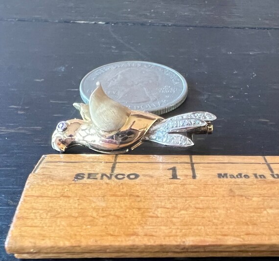 PIN 14K GOLD Small Bird Pin Brooch Marked “585” R… - image 10