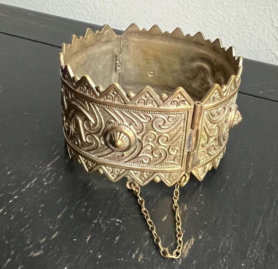 Antique Middle Eastern Hinged Cuff Bracelet — Gil… - image 2