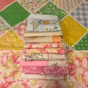 Vintage 1970s Queen Flat Sheets & Pillowcases  Lot – Retro Floral and Patchwork Bedding