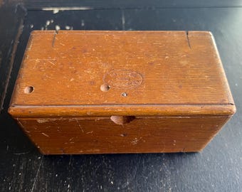 Antique Singer Oak Puzzle Box: 1889 Sewing Machine Attachments