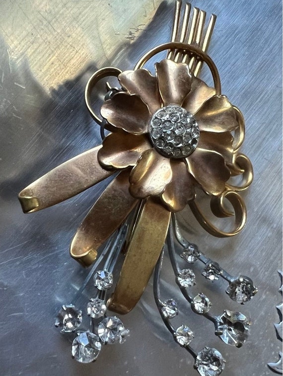 Large vintage brooches and pins deals