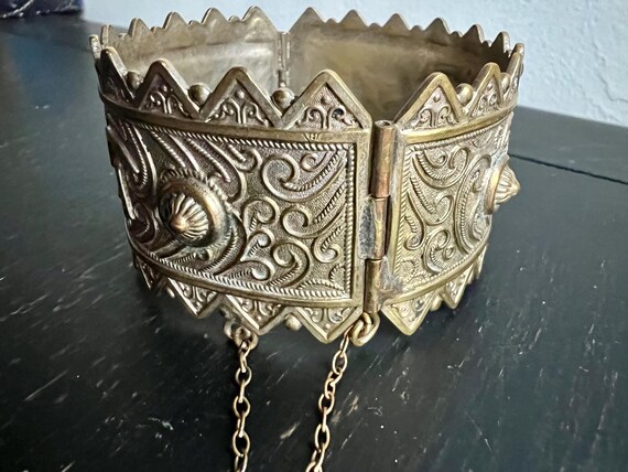 Antique Middle Eastern Hinged Cuff Bracelet — Gil… - image 7