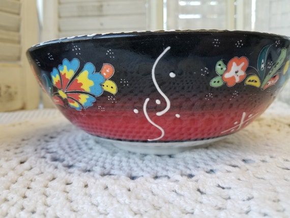 Vibrant and Colorful 8 Inch Hand Painted Turkish Isnik Mezze
