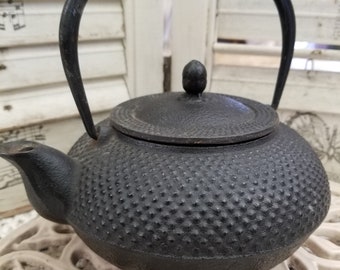 Vintage cast iron Asian uwade kyusu teapot. This delightful hobnail cast iron teapot is a staple in Asian tea making and steeping.