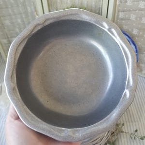 Aged Vintage Queen anne-style single pewter bowl. So many uses for these amazing vintage Queen Anne style pewter bowls. One bowl.
