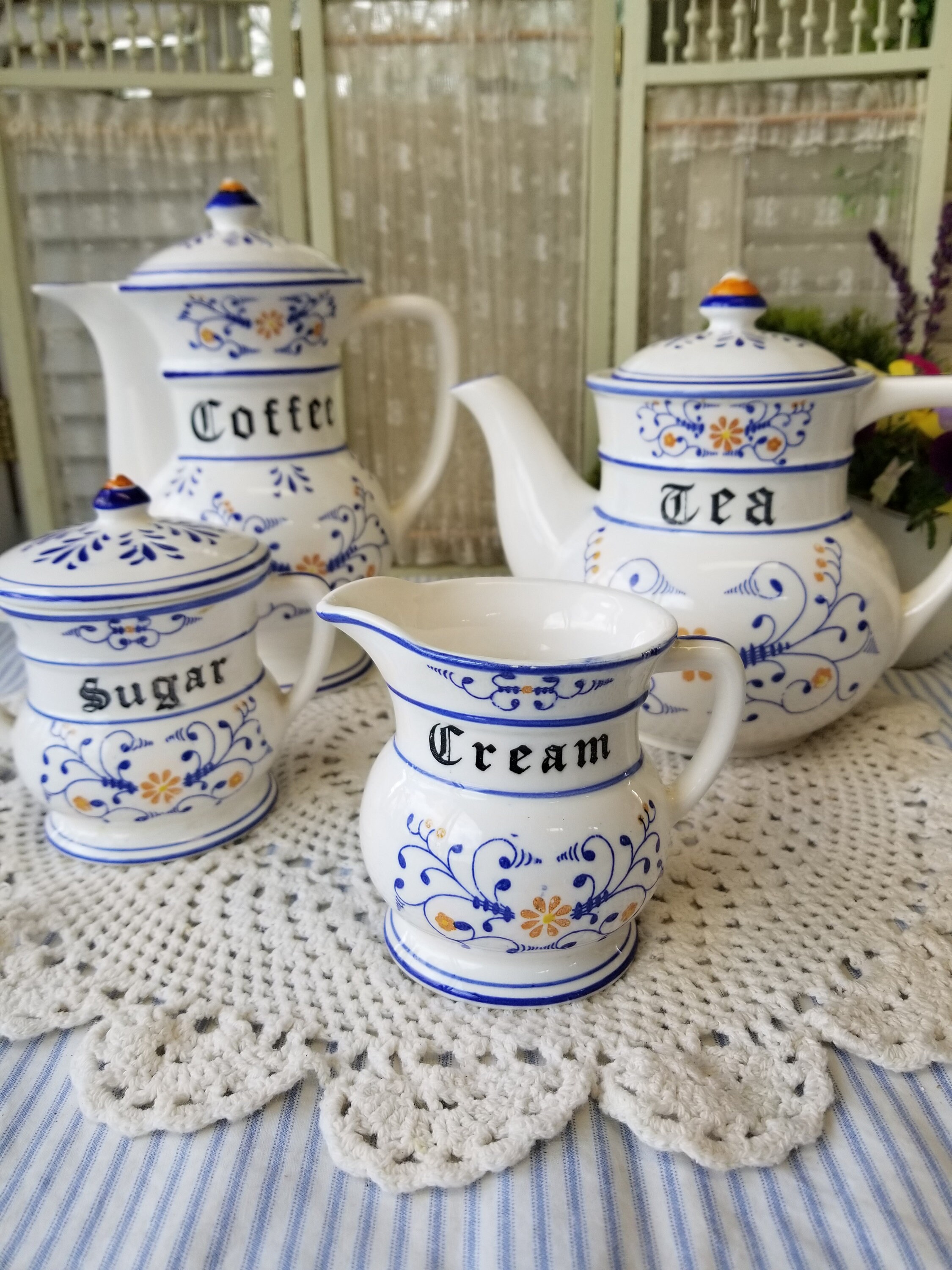 Extraordinary Heritage by Royal Sealy Coffee Pot, Teapot, Creamer