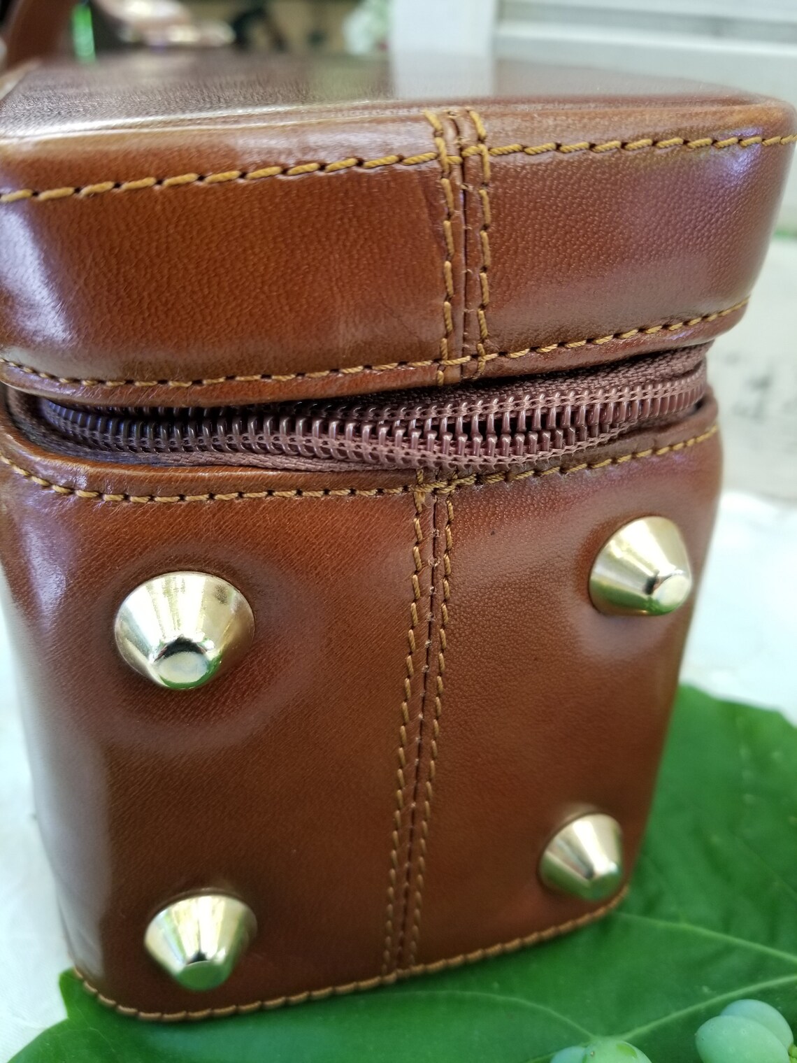 Stylish vintage leather cushioned wine caddy to transport wine | Etsy