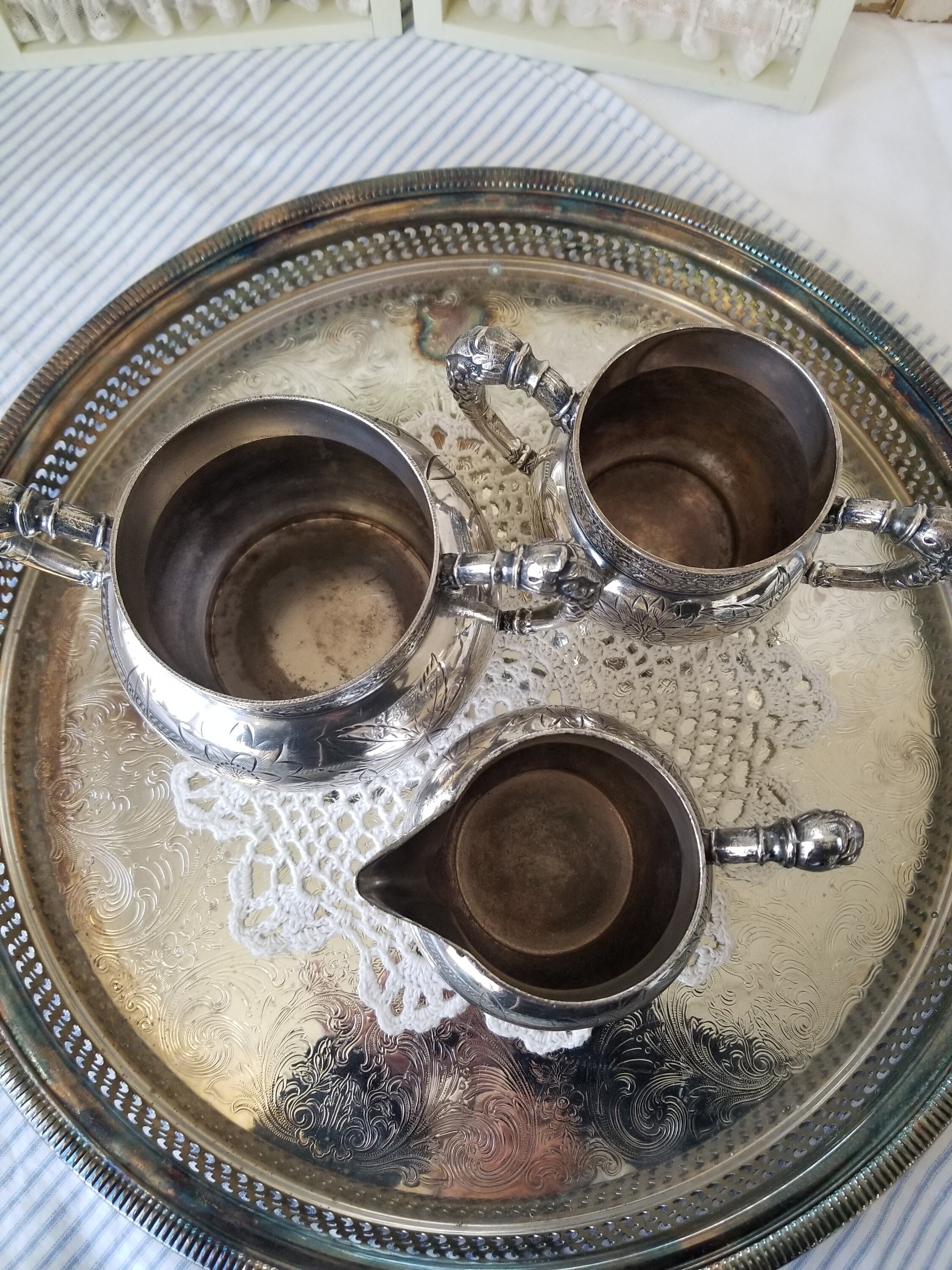 Delicious Antique Silver Plated Creamer Sugar and Loose Leaf Delicious Antique Silver Plated Creamer Sugar and Loose Leaf