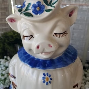 Shawnee Winnie the Pig Cookie Jar - Etsy