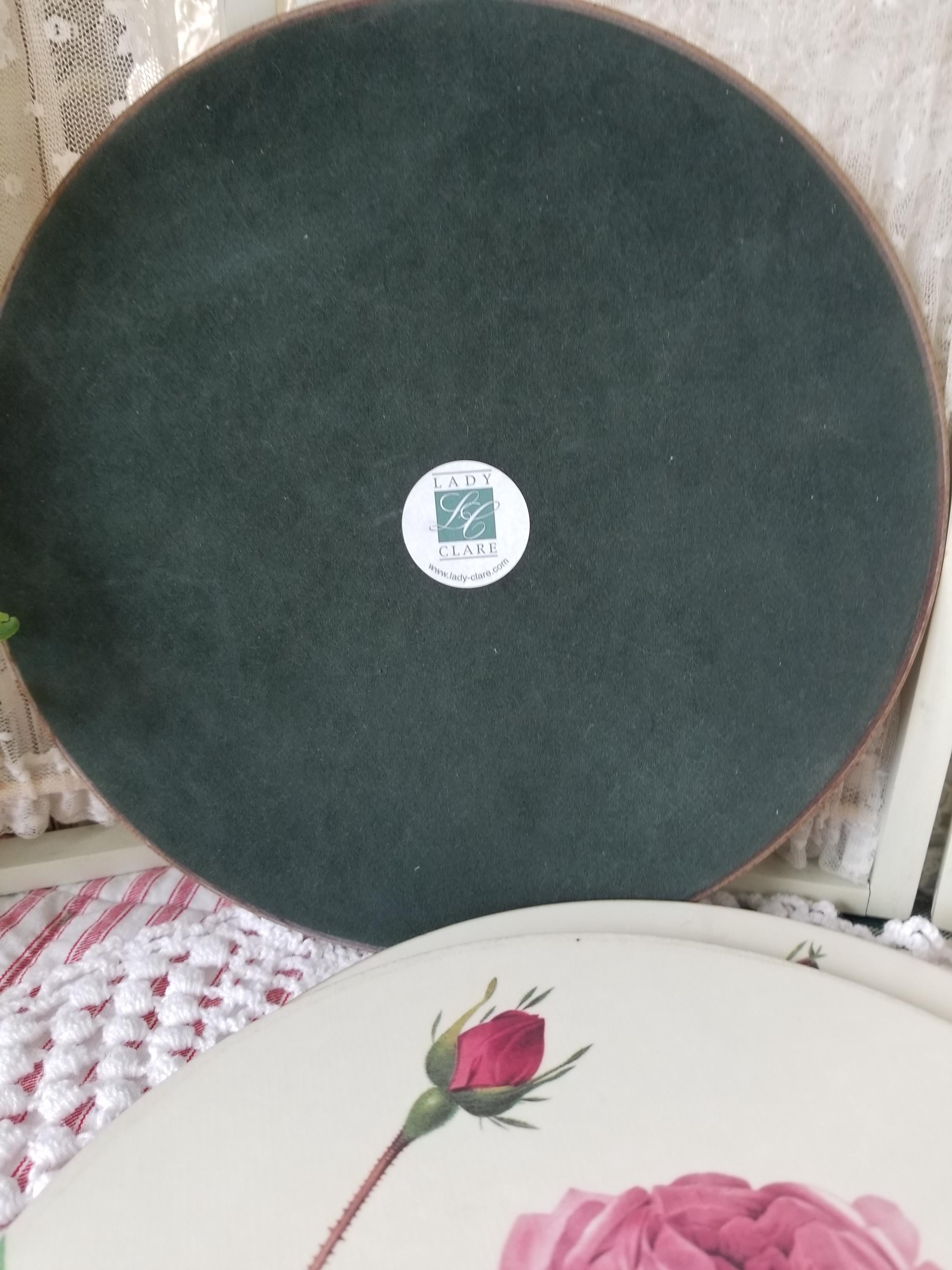Lovely and Idyllic Vintage 5 Round Lady Clare Placemats. Pink