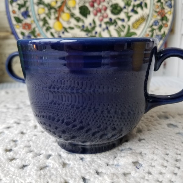 Beautiful vibrant cobalt blue Fiestaware coffee mug. This listing is for a single Homer Laughlin cobalt blue Fiestaware coffee cup.