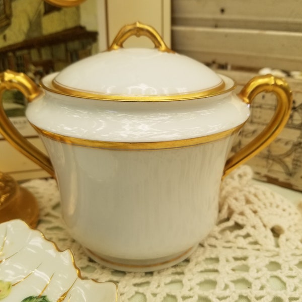 Antique Haviland and Company Limoges antique white and gold Sugar Bowl. This beautiful large Sugar Bowl was made in France. Epic farmhouse!