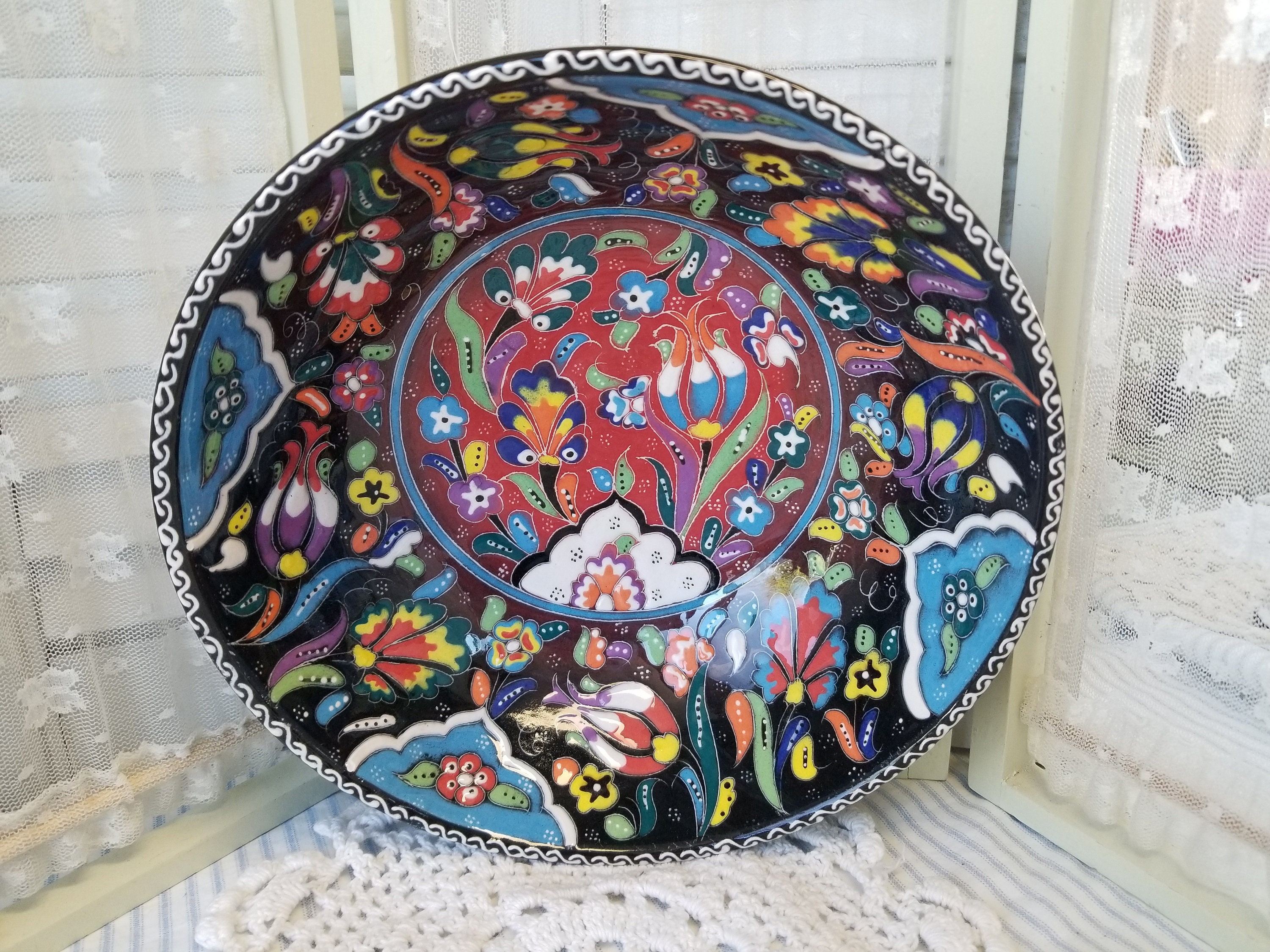 Vibrant and Colorful 8 Inch Hand Painted Turkish Isnik Mezze