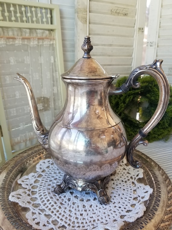 ちゃー様新品　陶器　陶芸作家　オフホワイトの耳付きサラダBOWL6個 75 ちゃー様新品 陶器 陶芸作家 オフホワイトの耳付きサラダBOWL6個 75