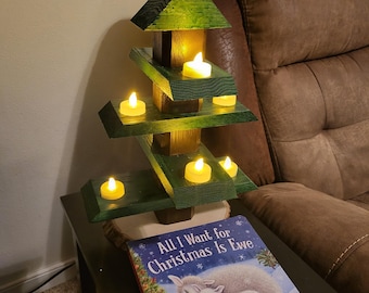 Christmas tree Tea-light holder