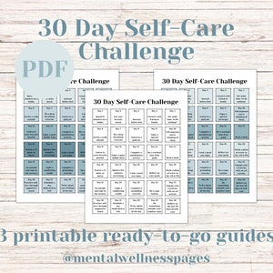 Puede incluir: Tres gu&iacute;as imprimibles de 30 d&iacute;as de desaf&iacute;o de autocuidado con un esquema de color azul y blanco. Las gu&iacute;as est&aacute;n dise&ntilde;adas para ayudarte a priorizar tu bienestar e incluyen actividades como dar un paseo, leer un libro y practicar la gratitud. El texto "30 Day Self-Care Challenge" y "@mentalwellnesspages" est&aacute; incluido en las gu&iacute;as.