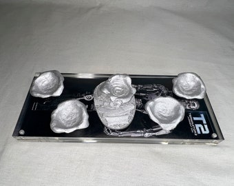 Terminator 2, Il giorno del giudizio, T-1000, Set di fori di proiettile liquidi e distintivo, Resina, Targa espositiva, Firmata, Numerata, Edizione limitata