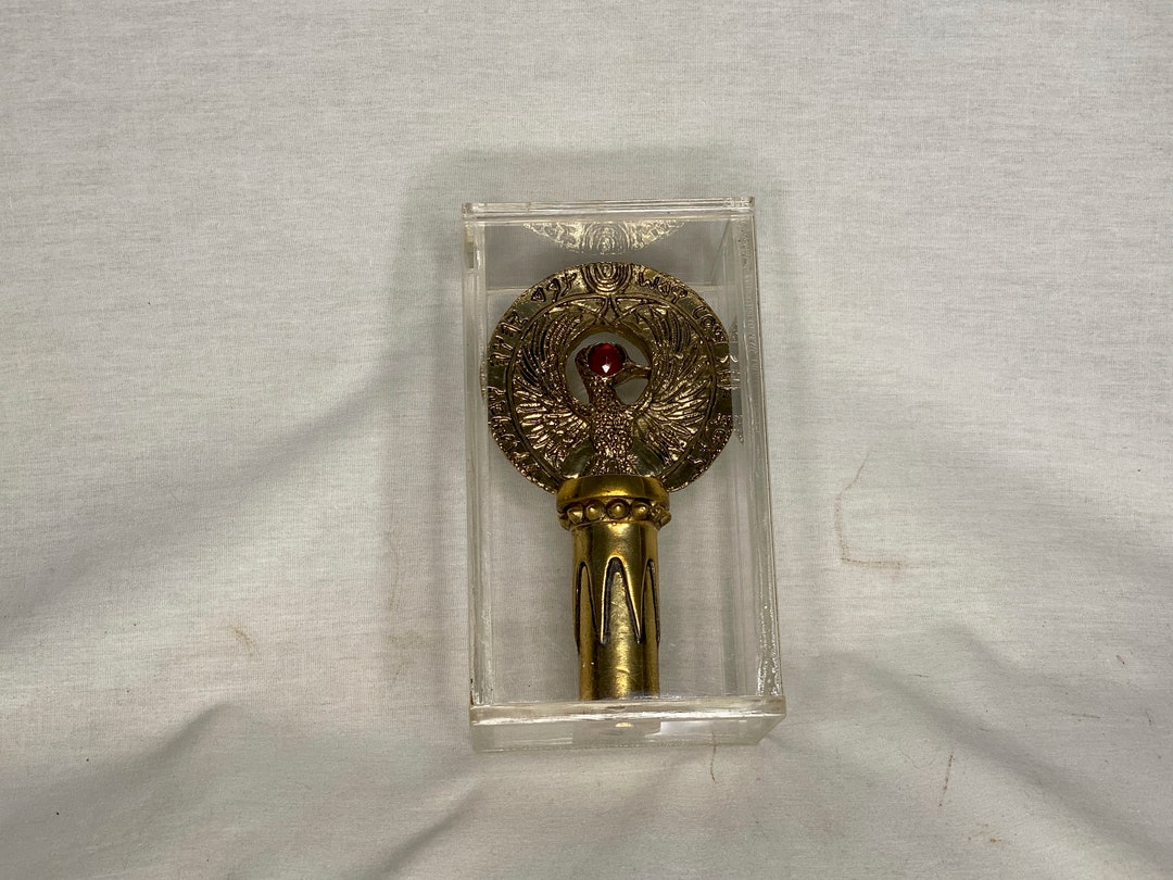 Pendentif "Headpiece To The Staff Of Ra" Indiana Jones - Acier Inoxydable - Neuf Avec étiquette
