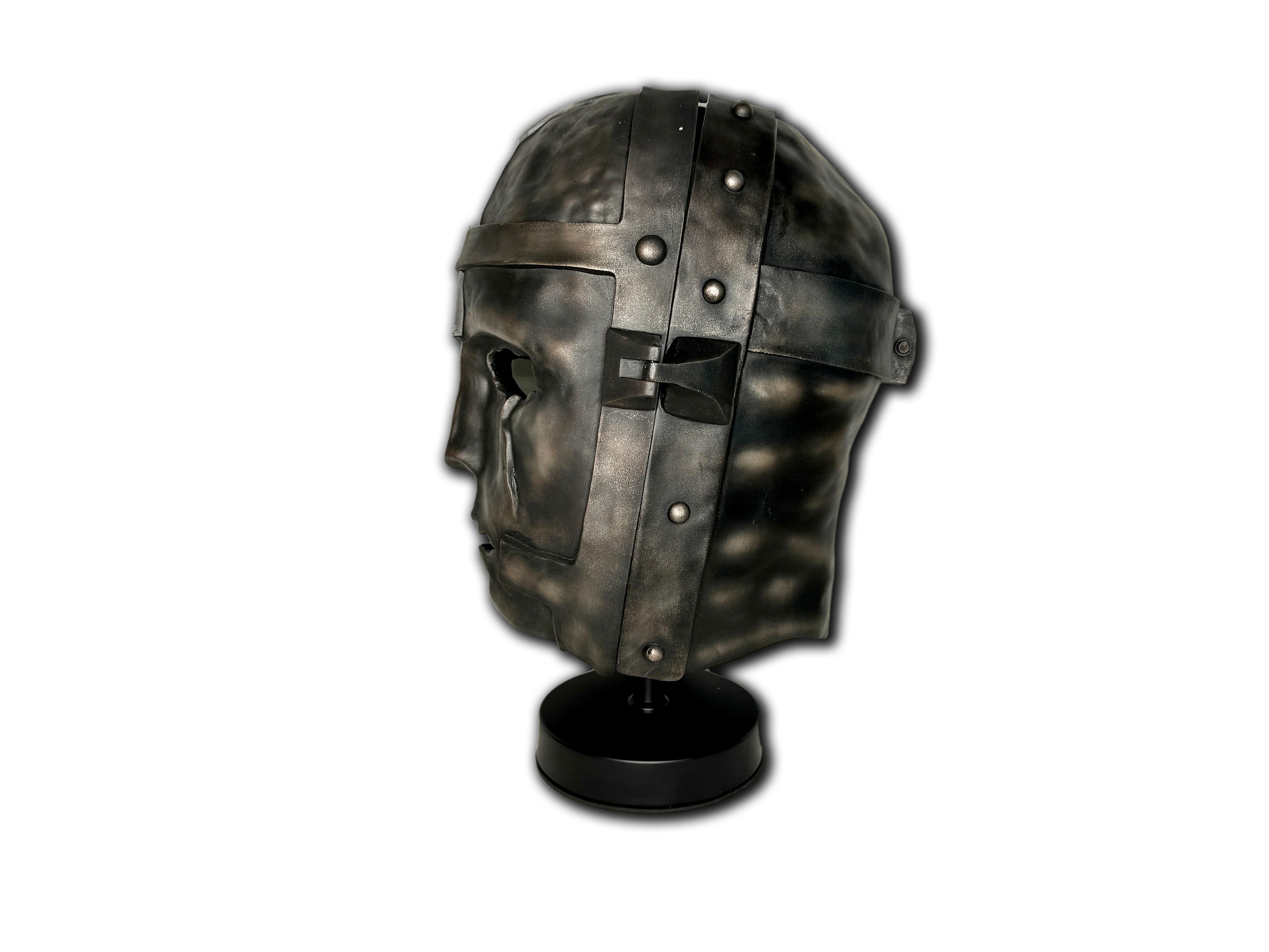 鉄仮面の男、樹脂製マスク、実物大レプリカ、サイン入り、番号入り