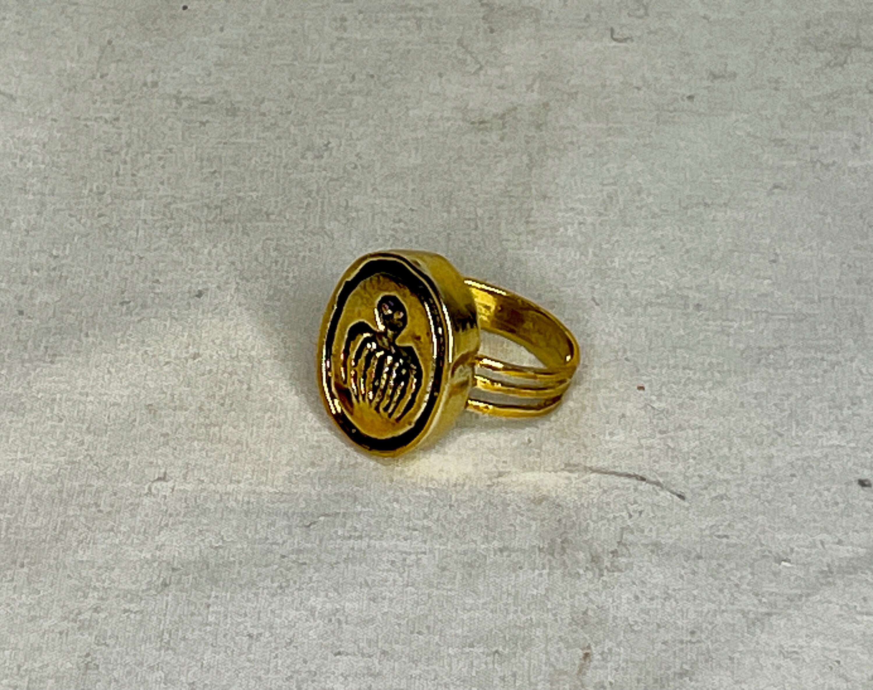 007 James Bond, Thunderball SPECTRE Ring Type-b , Prop 007 James Bond, Thunderball SPECTRE Ring Type-b , Prop