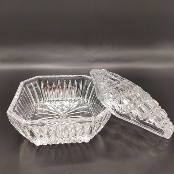 Vintage pressed glass octagonal trinket box, jewe… - image 2