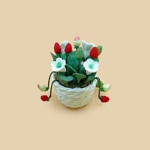 Miniature potted flowers Mini flower Dollhouse miniature home decoration Gift for her Wall decor