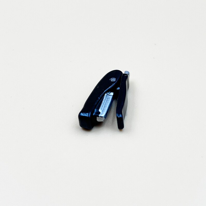 Miniature Stapler 2pcs/set Mini Stapler Miniature Office Supply ...