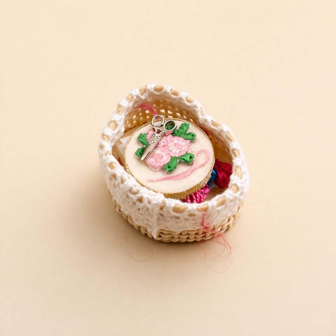 Mini Embiodery Set Mini Embroidery Sewing Kit Dollhouse Miniature, Miniature Needlework ...