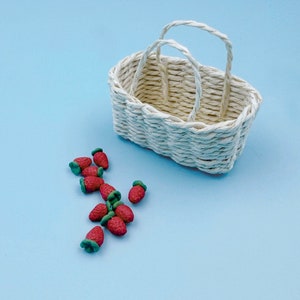 Miniature strawberry 10pcs/set Miniature food Mini fruit Miniatures Dollhouse miniature decoration