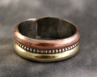 Ring made of 3 metals ~ Tibet Nepal (367)