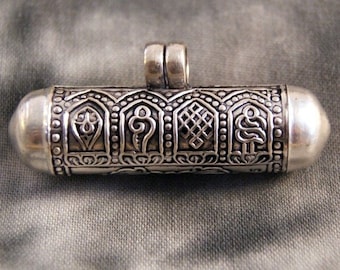 Pendant JANTAR ~ KAVACHA ~ 925 silver (583)