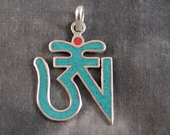 Pendant OM Tibetan ~ Turquoise ~ Tibet (1225)