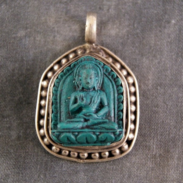 Hanger Amoghasiddhi Boeddha ~ Turkoois (843)