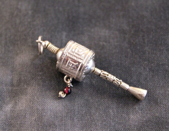 Buddihmus Indien Mantra AUM Basteln Schmuck 1x Stück OM Goa Anhänger