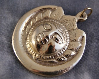 Large pendant SUN MOON ~ Nepal (1018)