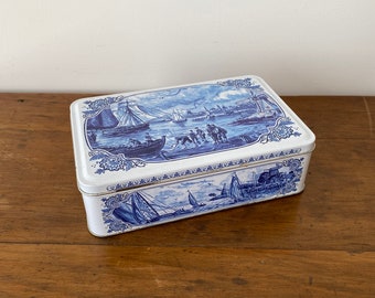 Vintage Delft Style Blue and White Nautical Hinged Tin, Vintage Cookie Tin