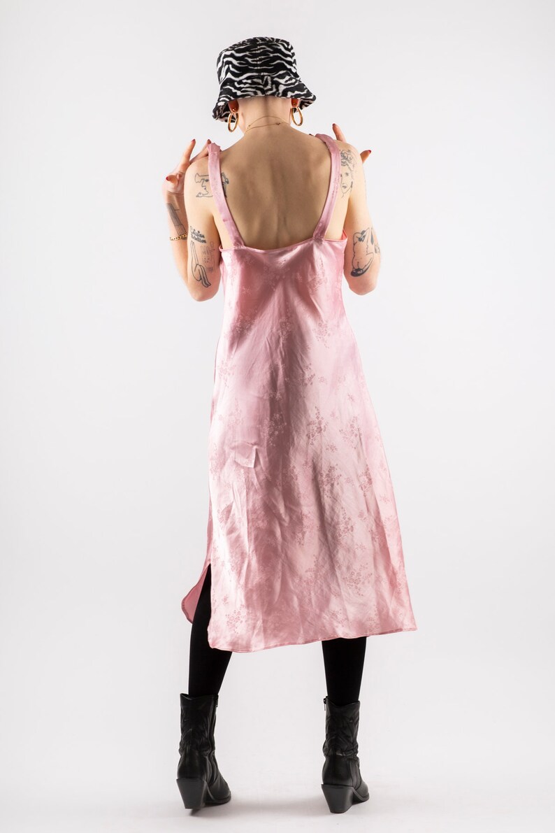 90s SILKY FLORAL Patten SLIP with Slit Detail on Side
