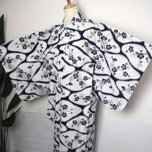 Japanese Yukata Summer Kimono Cotton White Blue Flower Floral Pattern Bon Odori Matsuri Festival vintage UKT24052504