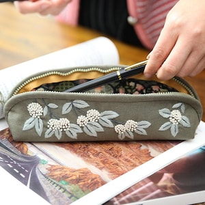 Pencil Case Aesthetic, Floral Pencil Pouch, Cottagecore Pencil Case, Cloth  Handbag, Pencil Bag, Cute Pencil Case, Painted Zipper Pencil Case 