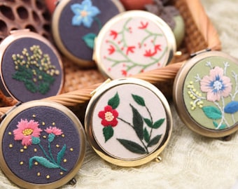 Mirror Embroidery Kit for Beginner|Pretty Bridesmaid Gifts|Modern Embroidery Kit|Pretty Personalized Gifts for Women|Compacts Mirrors